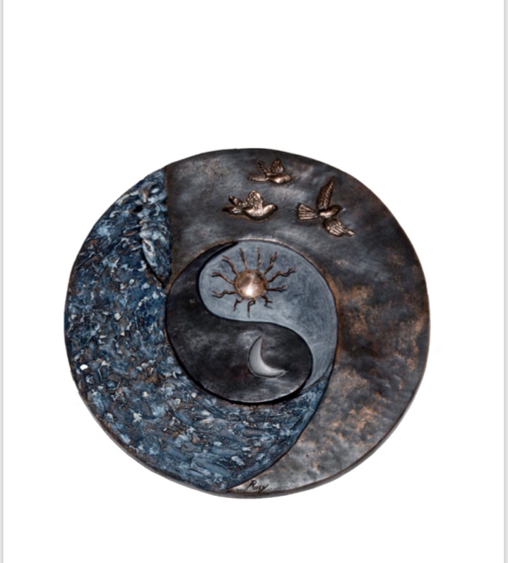 ROSY MAÇORO - " Yin Yang" - Teknik: Bronz Ölçü: Çap 33 cm x 1,5 cm Fiyat: 12.500 TL + KDV