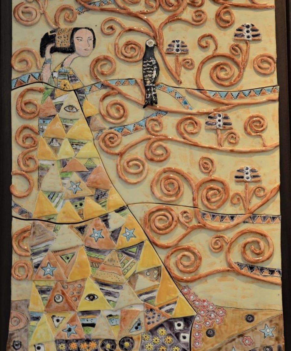 Gustave Klimt Hayat Ağacı Esinlenme
Teknik:Beyaz Çamur Rölyef Tekniği , Sır Boyama
Ölçü :60 x 40 cm 
Fiyat :1500 TL